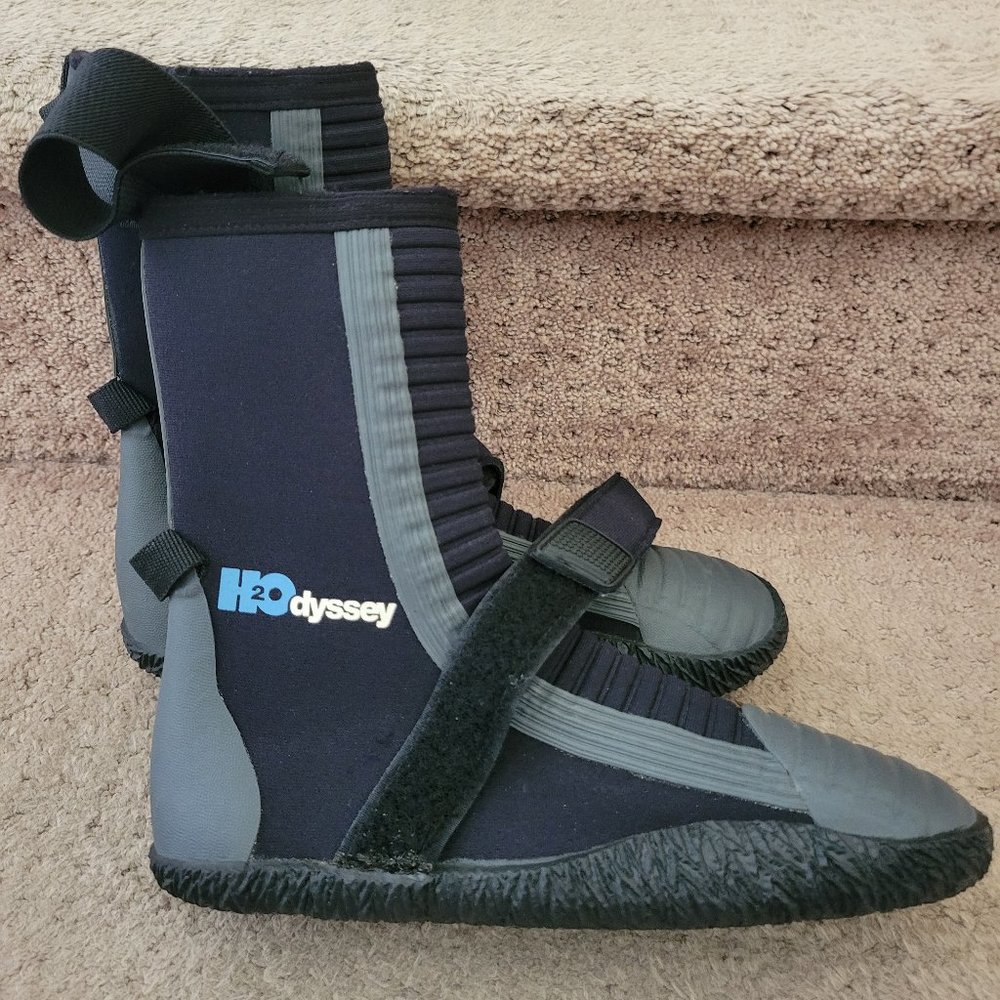 Surf Booties by Odyssey Size XS Unisex: M-5 or W-6